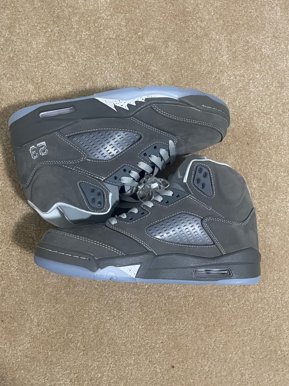 Cool Grey Jordan 5’s Brand New Size 8.5 (comes with extra shoelaces no box)
